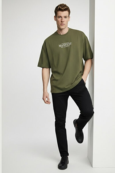COMBİNE MİCHAİL Ανδρικό μπλουζάκι με στάμπα Manifest Oversize Khaki