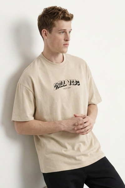 COMBİNE MİCHAİL Erkek CHILL Baskılı Oversize Krem Tişört