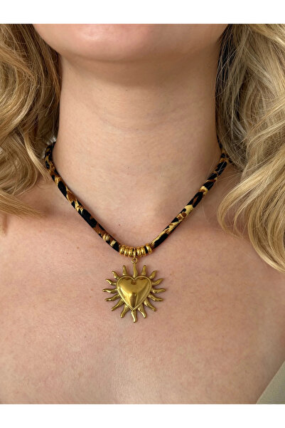 h&b design jewel Leoparlı Kalpli Kolye