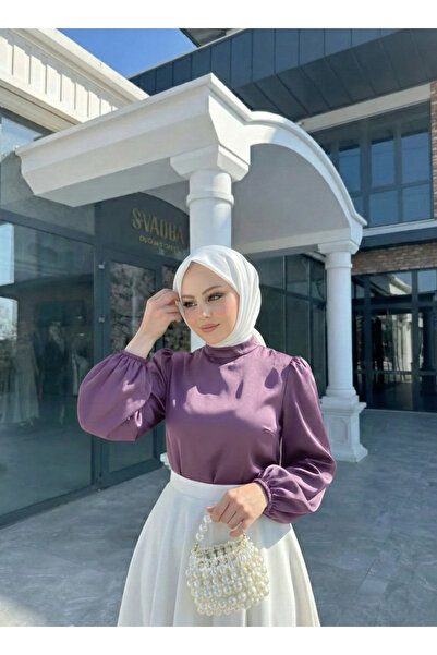 Naknaku بلوزة نسائية من الساتان بتفاصيل سحاب خلفي بلون وردي باهت