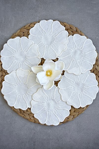 Mora Tekstil Σετ 6 τεμαχίων χαρτοπετσέτες παρουσίασης με κεντημένα λουλούδια ...