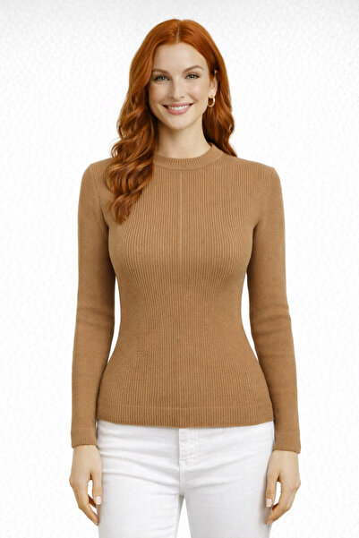 Neden Tekstil Γυναικείο πλεκτό πουλόβερ με κεντρική λεπτομέρεια ραφής