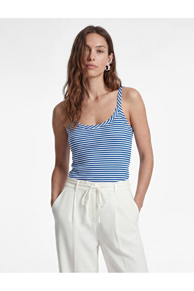 Koton Στενή εφαρμογή, μπλουζάκι με λαιμόκοψη U και ριγέ σχέδιο