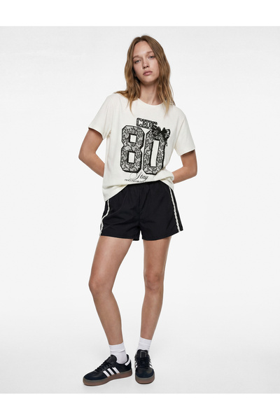 Koton Μίνι σορτς με κανονική μέση δαντέλα με λεπτομέρειες αλεξίπτωτο