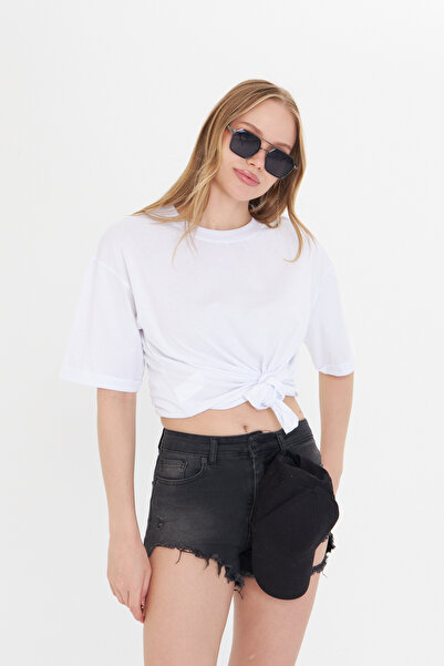 THIFF GYMWEAR Γυναικείο μπλουζάκι με λευκή στρογγυλή λαιμόκοψη Oversize με σκ...