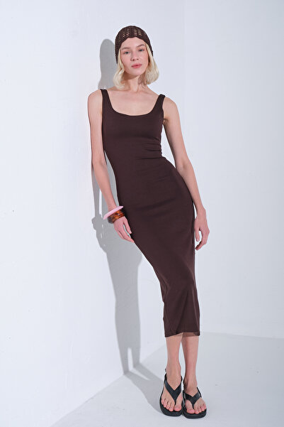 Domoda Πλεκτό Φόρεμα Μίντι Πριμιούμ Με φαρδιές τιράντες με Απαλή Υφή @Καλαμπρία