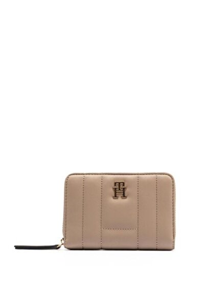 Tommy Hilfiger ΠΟΡΤΟΦΟΛΙ