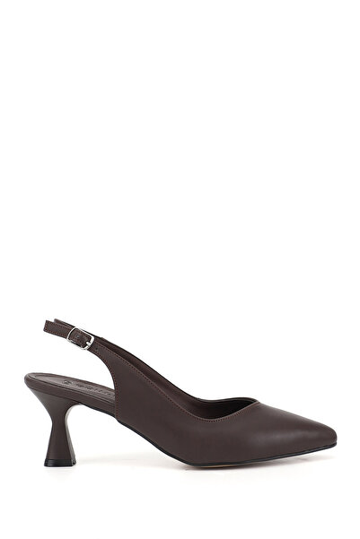 GÖNDERİ(R) Γυναικεία παπούτσια με μυτερή μύτη και ανοιχτή φτέρνα σε καφέ χρώμα