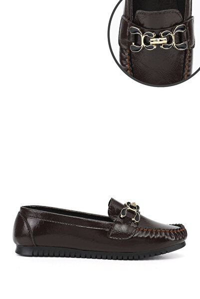 GÖNDERİ(R) Γυναικείο καφέ λουστρίνι Επίπεδη σόλα Με αγκράφα Μπαλαρίνα