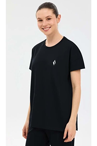 SKECHERS S221482 W Γυναικείο T-Shirt με στάμπα και στρογγυλή λαιμόκοψη ΜΑΥΡΟ