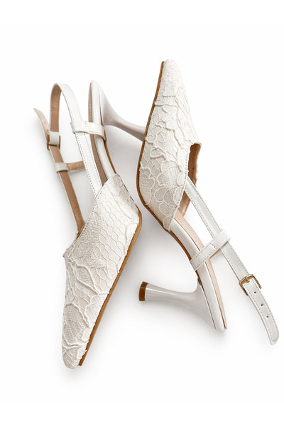 Entella Store Flora Γυναικεία Μπεζ Παπούτσια με Μυτερή Μύτη και Τακούνι Δαντέ...