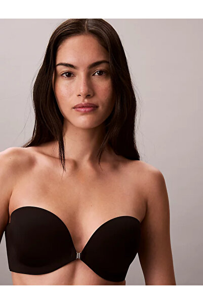 Calvin Klein Kadın Göğsü Saran Ve Muhteşem Biir Push-up Etkisi Yaratan İçten Destekli Askısız Siyah Sütyen