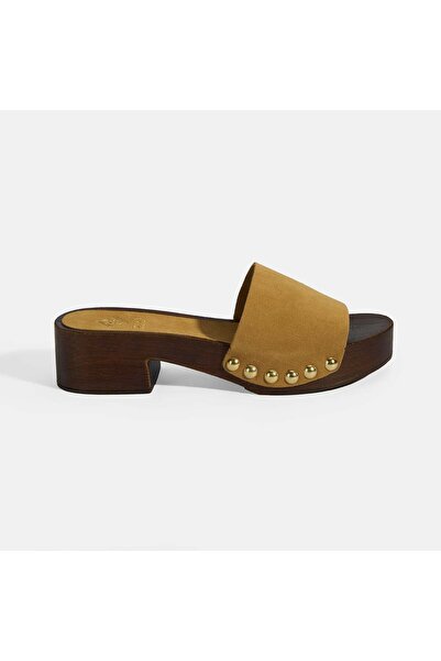 Desa Γυναικείες παντόφλες με τακούνι σε περιορισμένη έκδοση