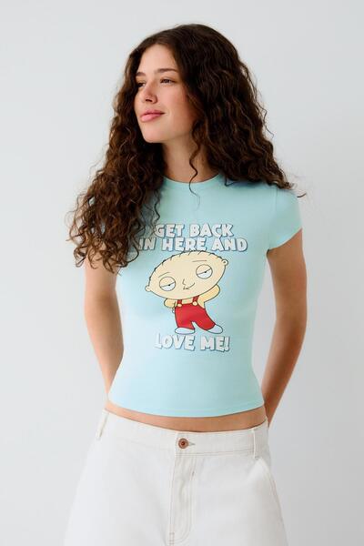 Bershka Dar kesim FAMILY GUY baskılı tişört