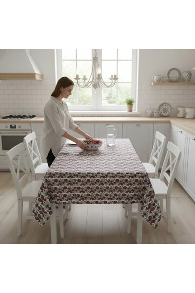 Lenjerii Deosebite Teflon-coated tablecloth 160x220 cm, ornamental print