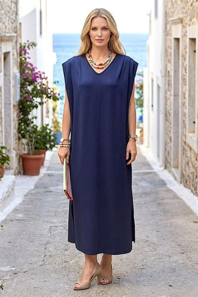 Şeker Portakalım فستان طويل باللون الأزرق الداكن مع فتحة جانبية على شكل حرف V