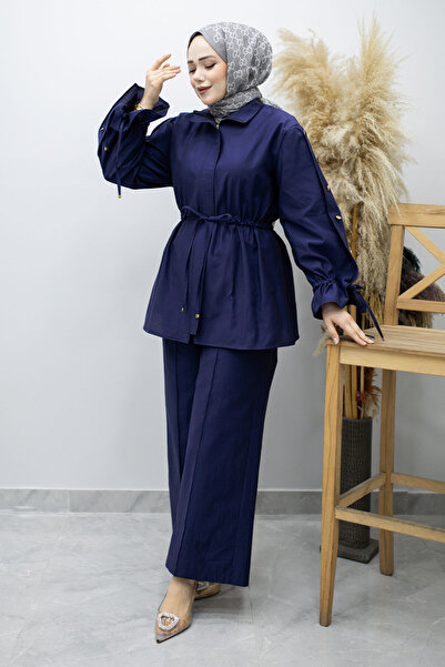 Tesettür Dünyası Σετ δύο τεμαχίων με λεπτομέρεια κουμπιού στο μανίκι και κορδ...