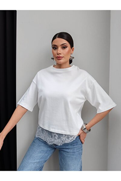 ESRAHELVACI Δαντελένια μπλούζα με διακριτική δαντέλα στο τελείωμα, σε μεγάλο ...