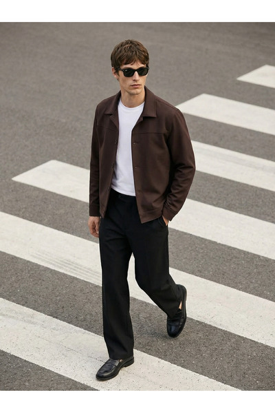 BASEL.CO Εποχιακό μπουφάν με κρυφή τσέπη και λεπτομερή σχεδίαση με κουμπιά