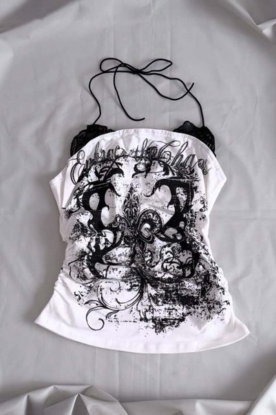 BALİNA Beyaz Dantelli Embrace The Chaos Gotik Y2K Boyundan Bağlamalı Crop