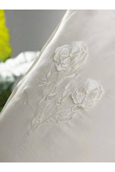 colezium 3D Embroidered Double Satin Nev Set Pure Ecru
