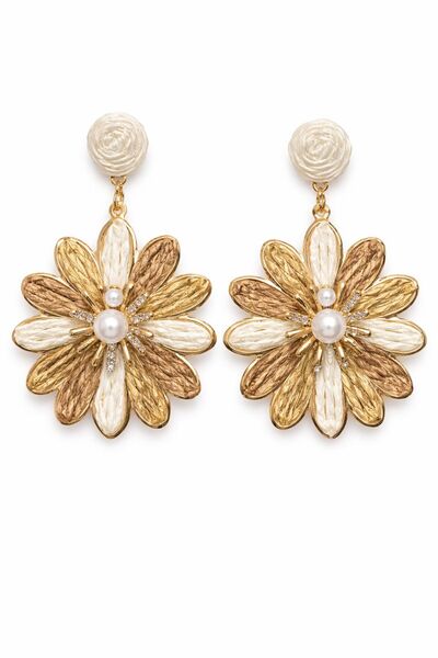Bermecy Allow Eye |   Pearl Detailed Stone Flower Earrings