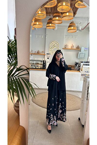 Abaya zeropoint عباية وردية