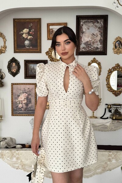 Julidress Μίνι φόρεμα Premium με πουά σχέδιο και λεπτομέρεια κοπής στη μέση