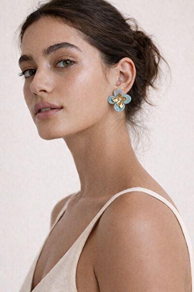 Arthesia Jewelry أقراط نسائية عصرية على شكل زهرة - تصميم أنيق بتفاصيل ذهبية، ...