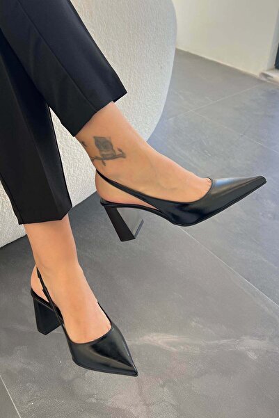 Parponi Γυναικεία δερμάτινα παπούτσια με χαμηλό τακούνι Arabel σε μαύρο χρώμα