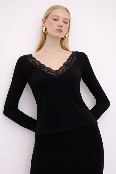 EFENDİX ΜΠΛΟΥΖΑ ΜΕ ΔΙΑΚΟΣΜΗΣΗ ΔΑΝΤΕΛΑΣ ΣΤΗΝ ΠΛΑΤΗ ΚΑΙ ΣΤΗΝ ΑΝΘΡΑΚΙΑ ΕΥΘΕΙΑ ΕΝ...