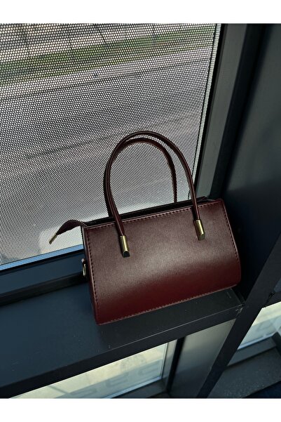 WilloWara Modern Women's Bag with Gold Detail |   Mope