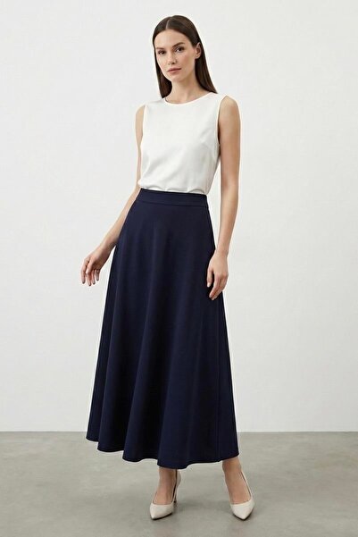 Sentez 5491 Rozie Fusta evazată cu fermoar lateral