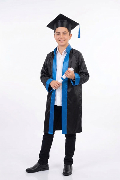 FATELLA Παιδικό Σετ Μαύρης Ρόμπας Αποφοίτησης με Μπλε Ρίγες και Καπέλο για το...