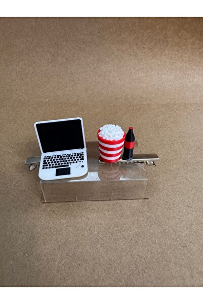 artiki Laptop ve mısır kola Toka