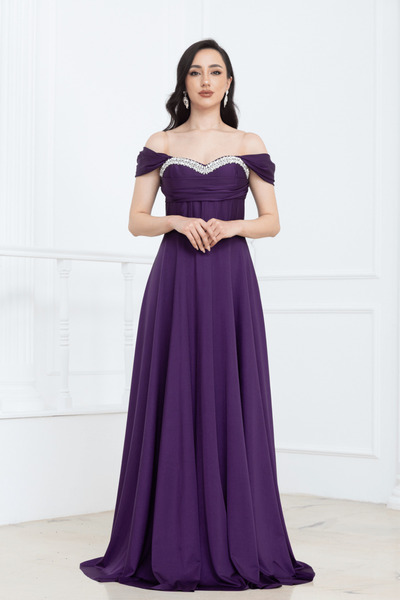 BEYBOS Μακρύ σατέν βραδινό φόρεμα με πέτρινη λεπτομέρεια και ενίσχυση στο στή...