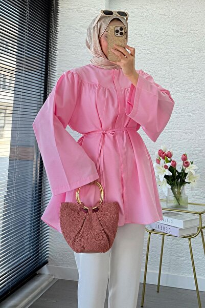 MELEK ARAZ Μπροστινό και πίσω μέρος με λεπτομέρεια σούρας, μανίκι βολάν, τουν...