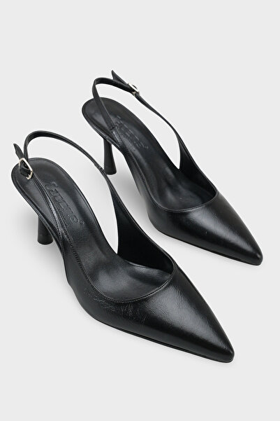 Capone Outfitters Γυναικεία παπούτσια Moina με μυτερή μύτη, μεσαίο τακούνι κα...