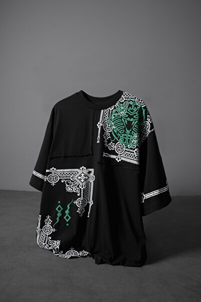 Slatra Men's Black Regulan Embossed Printed Oversize Tshirt