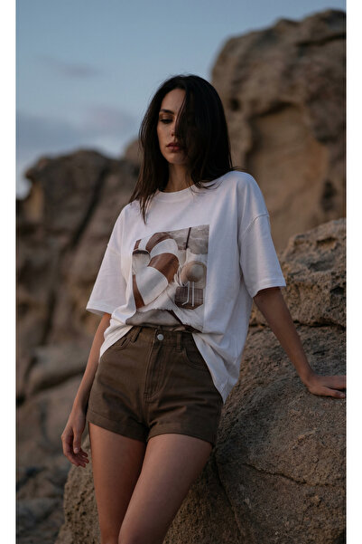 Amia&Co. Tricou alb oversize pentru femei, cu decolteu rotund, cu imprimeu ab...