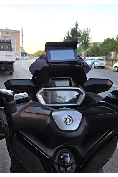 MOTOCAM Yamaha Xmax Ön Cam 2023-2026 Model 36cm Siyah Renkli 4mm SPORTİF