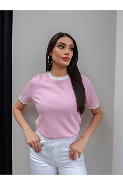 ESRAHELVACI Μπλουζάκι με λαιμόκοψη