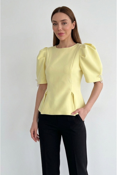 My Blog Μπλούζα με κίτρινα μανίκια και φιόγκο από πέρλες - 5001