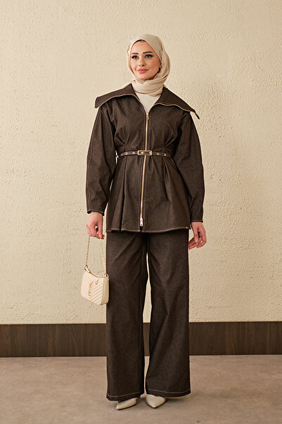 LOCCO Γυναικείο κοστούμι με γιακά κούκλας, ζώνη και παντελόνι με φερμουάρ, καφέ