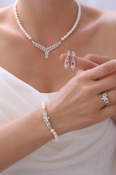 Gümüşbox DOĞAL İNCİ SET GB7072