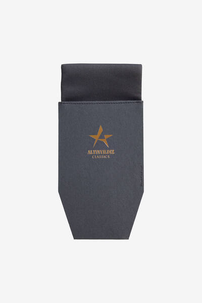 ALTINYILDIZ CLASSICS Ανδρικό μαύρο μαντήλι τσέπης για κάρτες