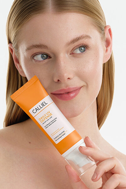 CALLİEL SPF 50 Tüm Ciltler, Yüksek Koruma ve Nemlendirici Etkili Leke Karşıtı Güneş Kremi 80 ML