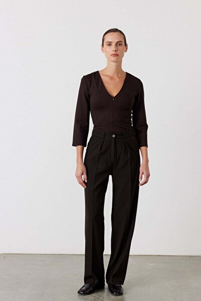 FACETTE Παντελόνι ίσιας γραμμής με τσέπες σε καφέ χρώμα