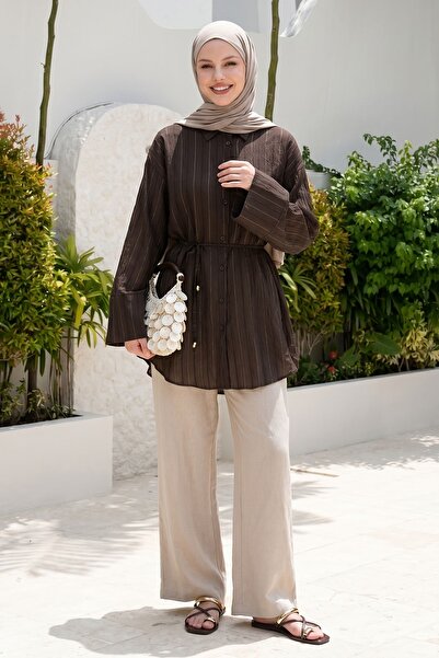 InStyle Πουκάμισο με φαρδιά μανίκια και ασημένια ζώνη σε ανοιχτό καφέ χρώμα