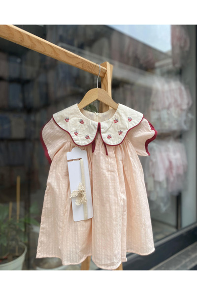 Lily and Co Lily Co Bebe Yaka Çilek Desen Kız Bebek Elbisesi
